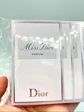 10pc Dior Miss Dior Parfum Sample Set
